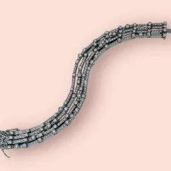 Bracelet de type Rivière à 4 fils en or blanc et brillants