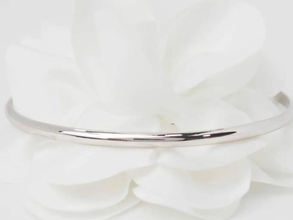 Bracelet demi jonc en or blanc