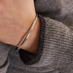 Bracelet Demi-jonc plat or blanc