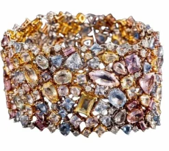 Bracelet dentelle serti de saphirs