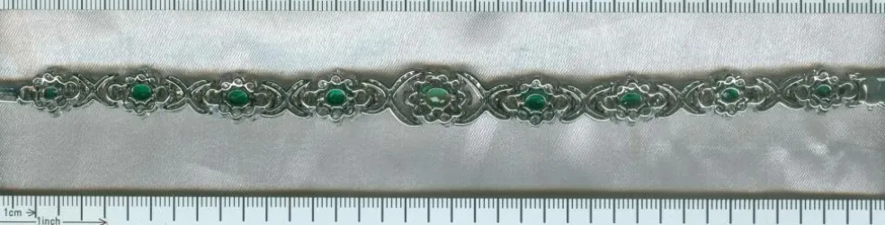 Bracelet diamants, émeraudes
