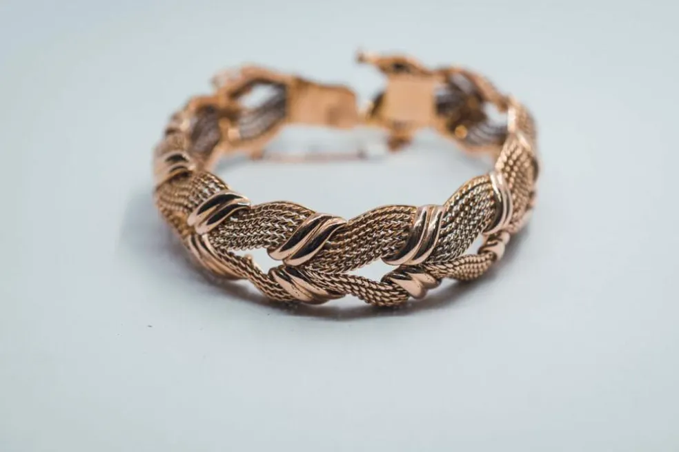 Bracelet en or 18 carats année 1960