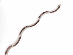 Bracelet en or blanc avec diamants et rubis
