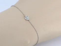 Bracelet en or blanc avec diamant 0,10 carat