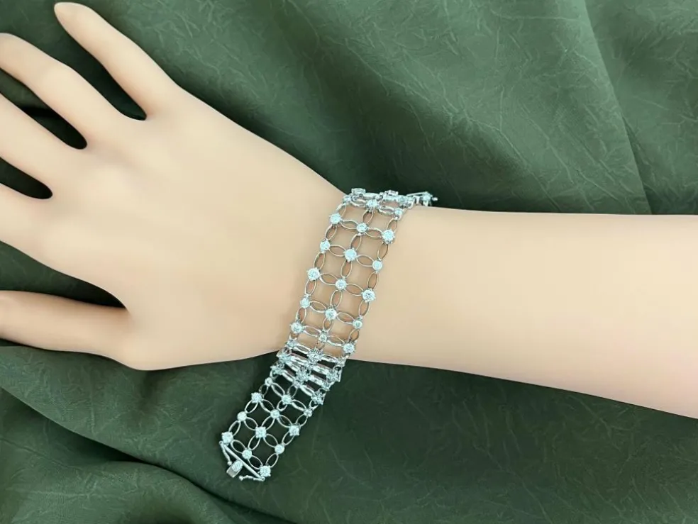 Bracelet en or blanc avec diamants