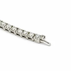 Bracelet en or blanc, diamants