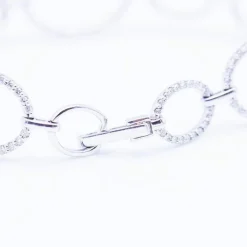 Bracelet en or blanc et diamants