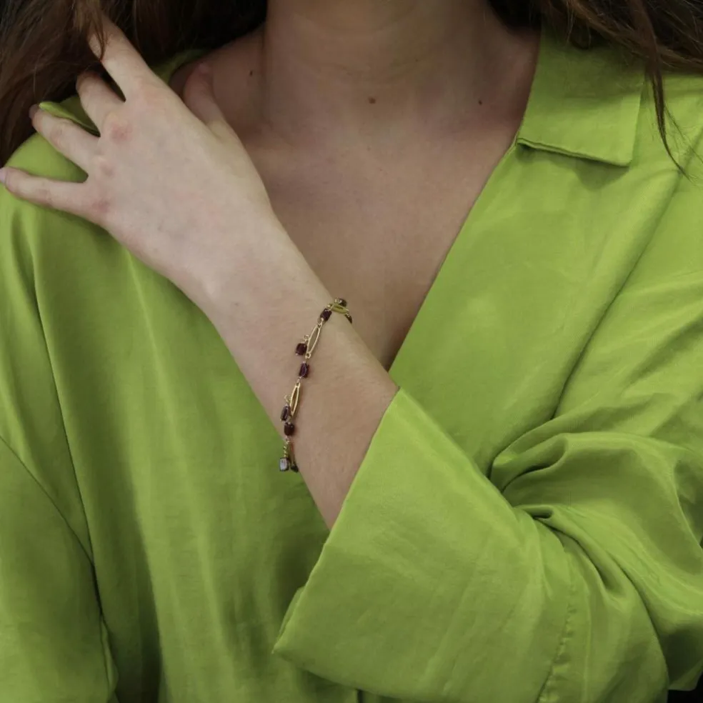 Bracelet en or et grenats
