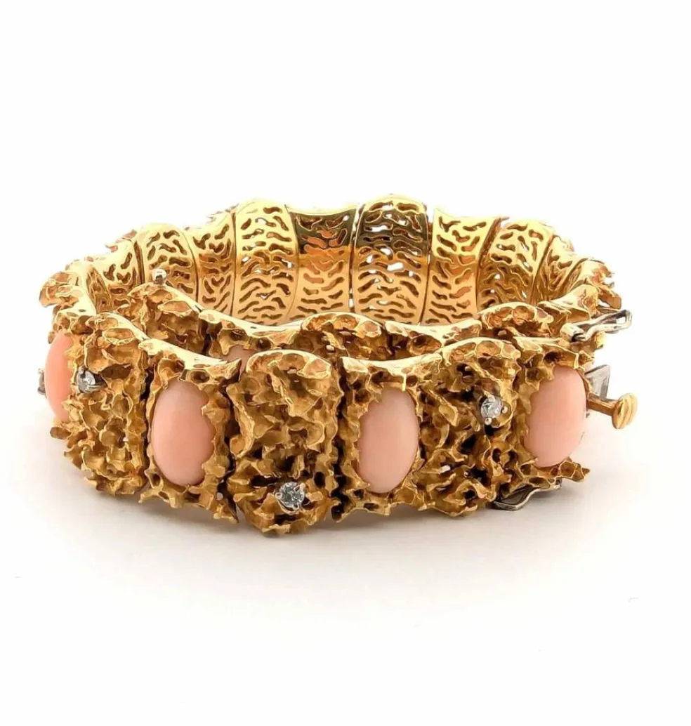 Bracelet en or jaune avec coraux et diamants