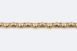 Bracelet en or jaune avec petits coeurs