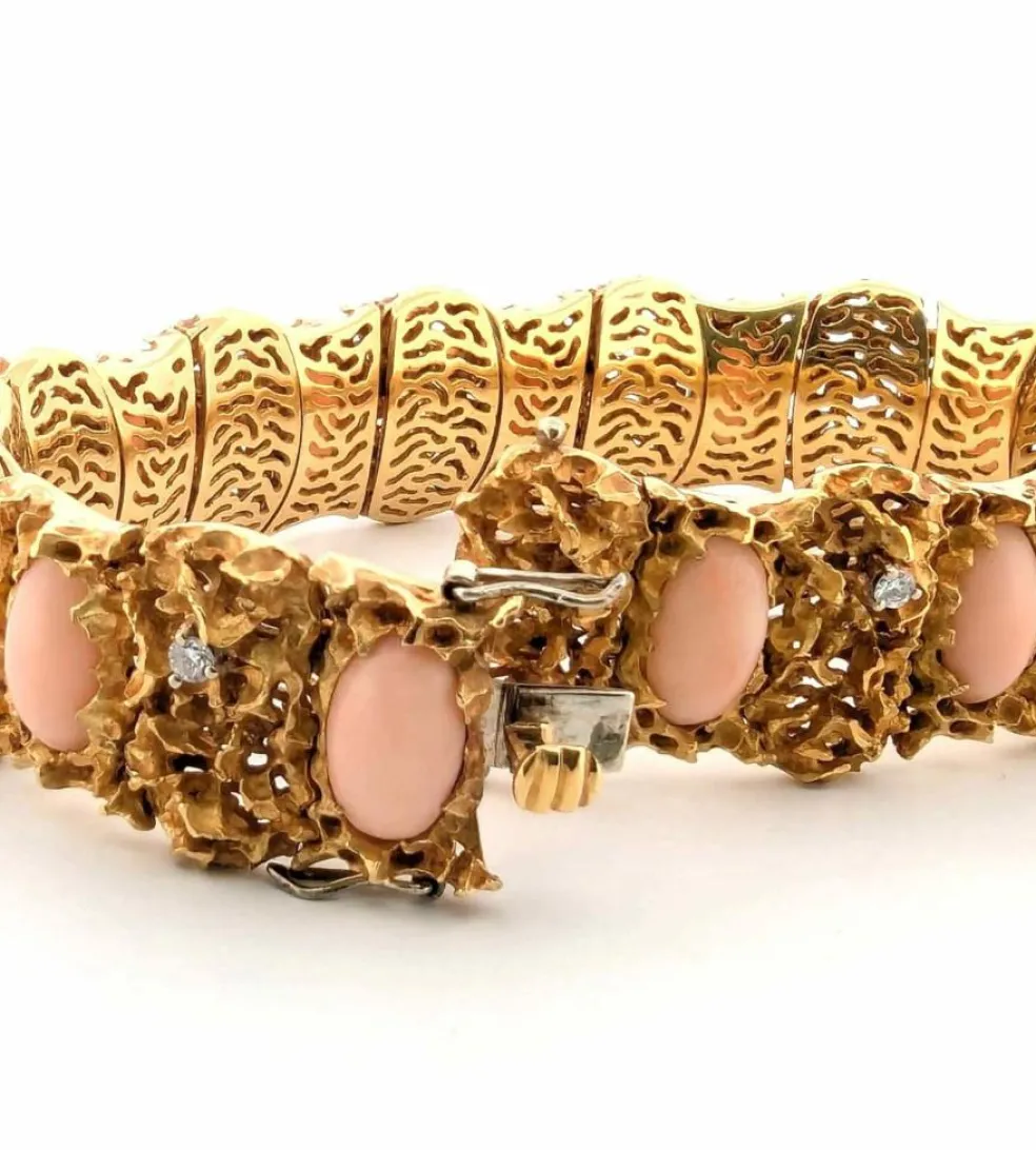 Bracelet en or jaune avec coraux et diamants