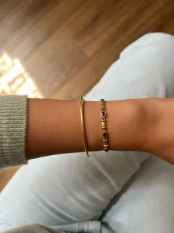 Bracelet En Or Orné De Diamants Et Saphirs