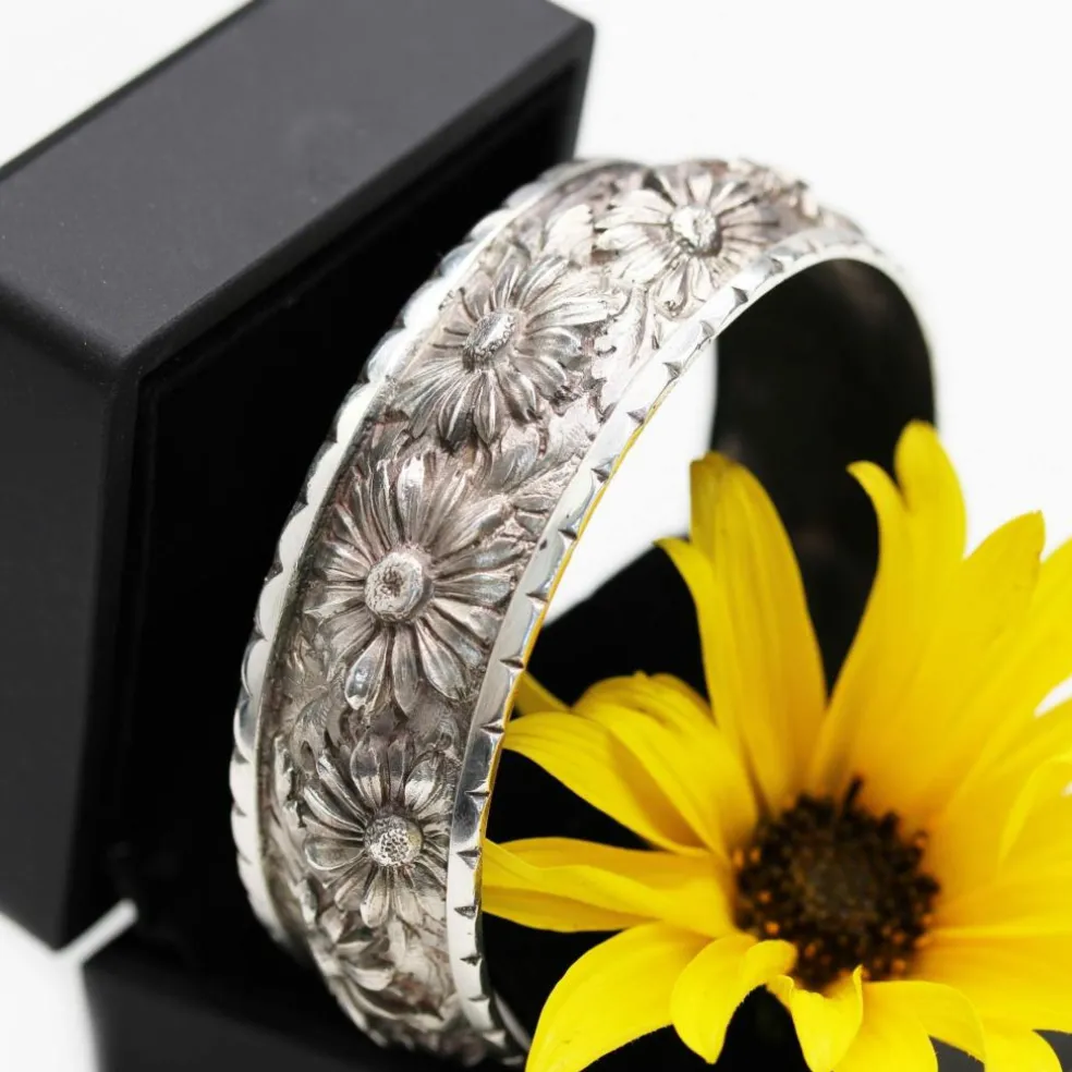 Bracelet jonc argent gravures fleurs