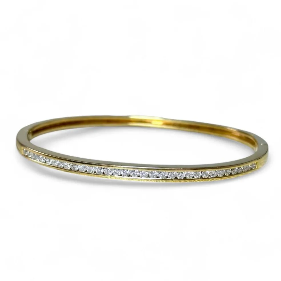 Bracelet jonc diamants sertis rail