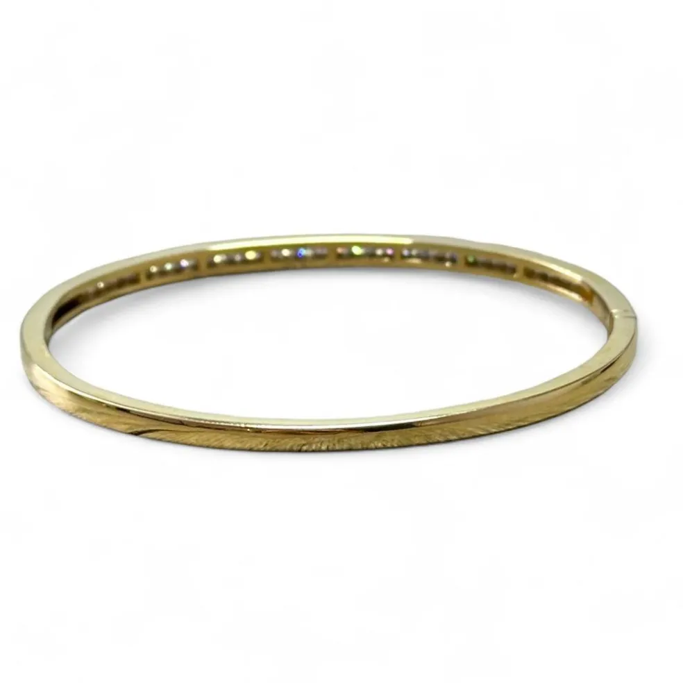 Bracelet jonc diamants sertis rail