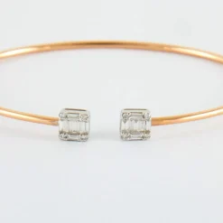 Bracelet jonc ou diamants roses