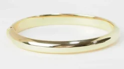 Bracelet jonc ouvrant en or jaune