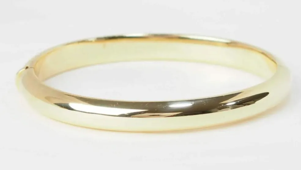 Bracelet jonc ouvrant en or jaune