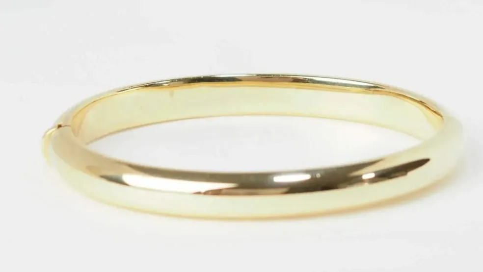 Bracelet jonc ouvrant en or jaune