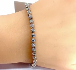 Bracelet ligne or blanc serti de 41 diamants 4,10 carats