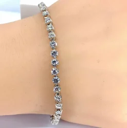 Bracelet ligne or blanc serti de 41 diamants 4,10 carats