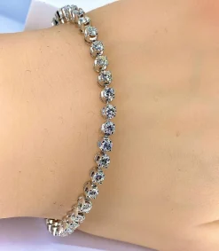 Bracelet ligne or blanc serti de 41 diamants 4,10 carats