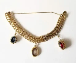 Bracelet maille américaine or jaune et breloques