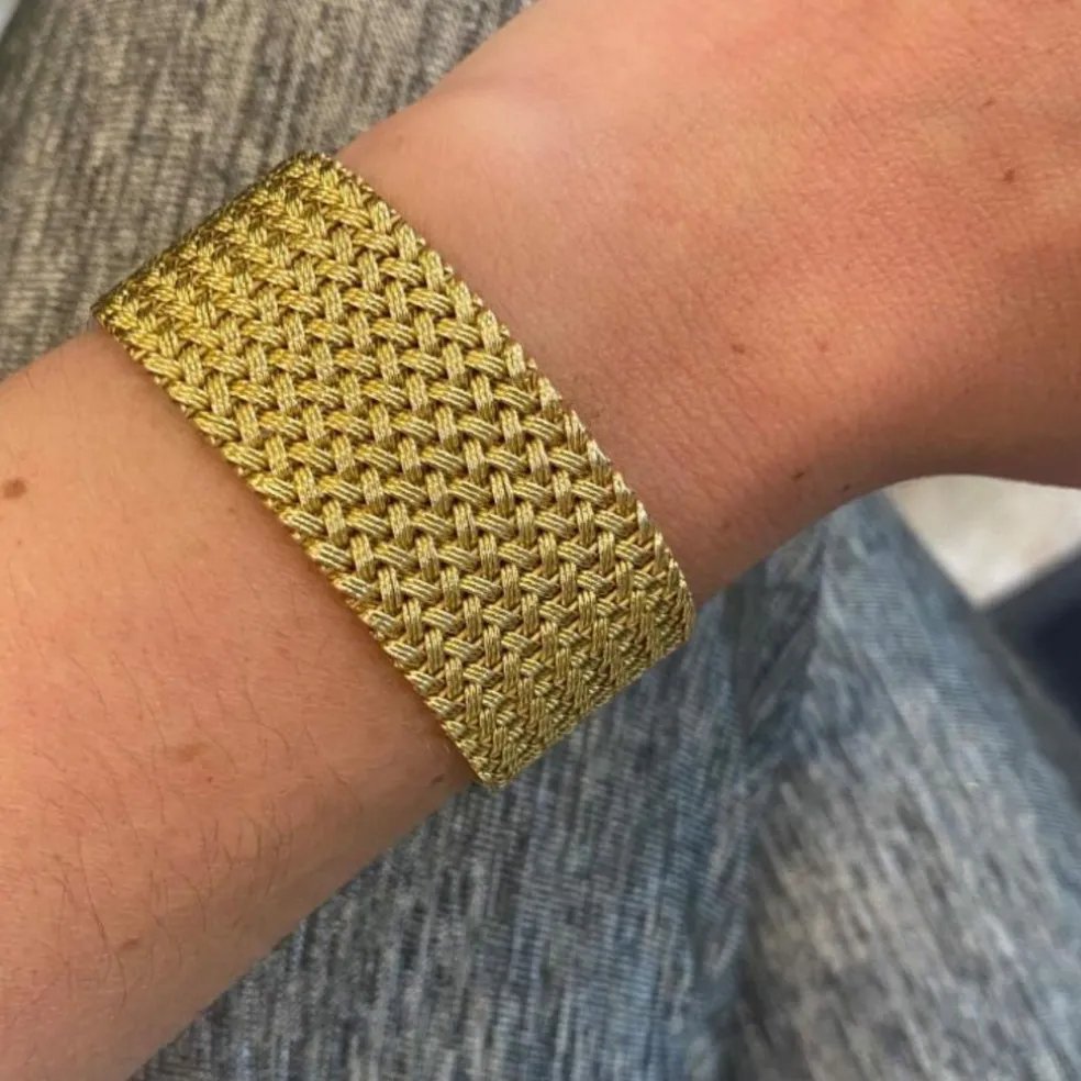 Bracelet Manchette mailles tressées en or jaune 18 carats