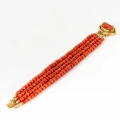 Bracelet manchette or et corail, époque Napoléon III