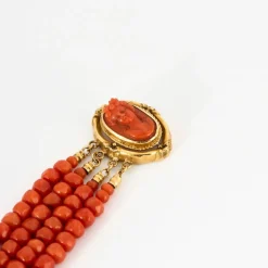 Bracelet manchette or et corail, époque Napoléon III