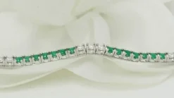 Bracelet émeraudes et diamants