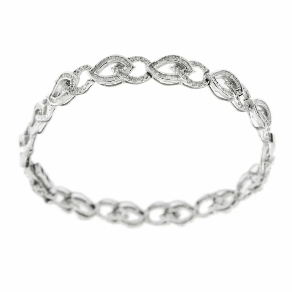 Bracelet motifs navette diamants