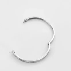 Bracelet or blanc 18 carats serti diamants baguette