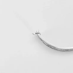 Bracelet or blanc 18 carats serti diamants baguette