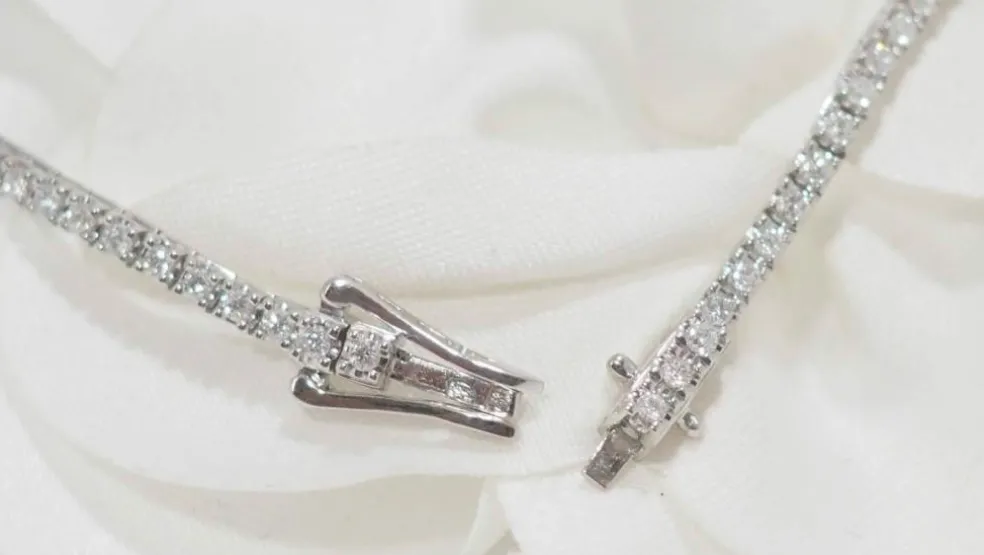 Bracelet or blanc et diamants