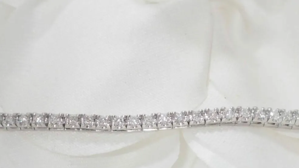 Bracelet or blanc et diamants
