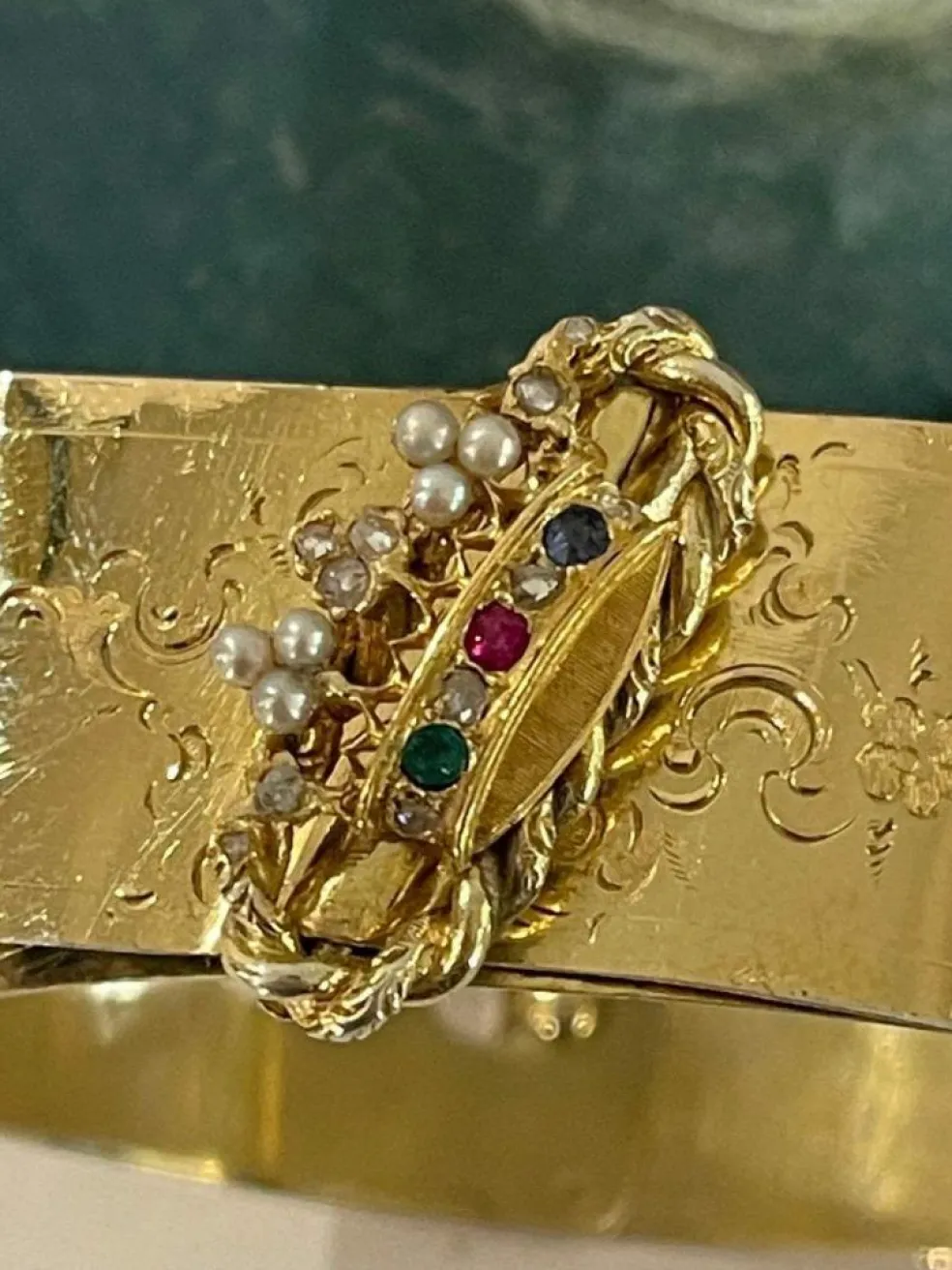 Bracelet Or Et Vermeil à Décor d'Une Couronne