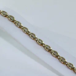 Bracelet or jaune et diamants