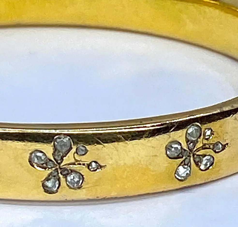 Bracelet or jaune fleurs diamants