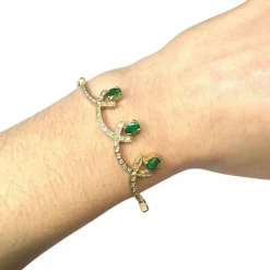 Bracelet or jaune émeraudes diamants