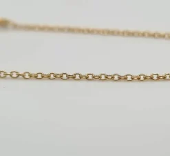 Bracelet or jaune serti de diamants naturels