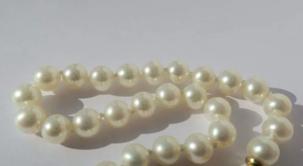 Bracelet perles, fermoir anneau marin