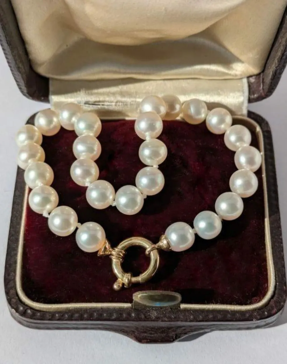 Bracelet perles, fermoir anneau marin