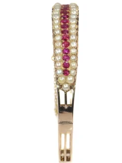 Bracelet, perles naturelles et rubis