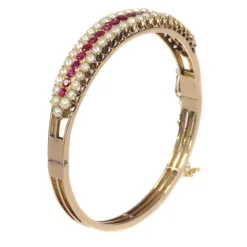 Bracelet, perles naturelles et rubis