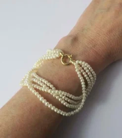 Bracelet quatre rangs perles de culture