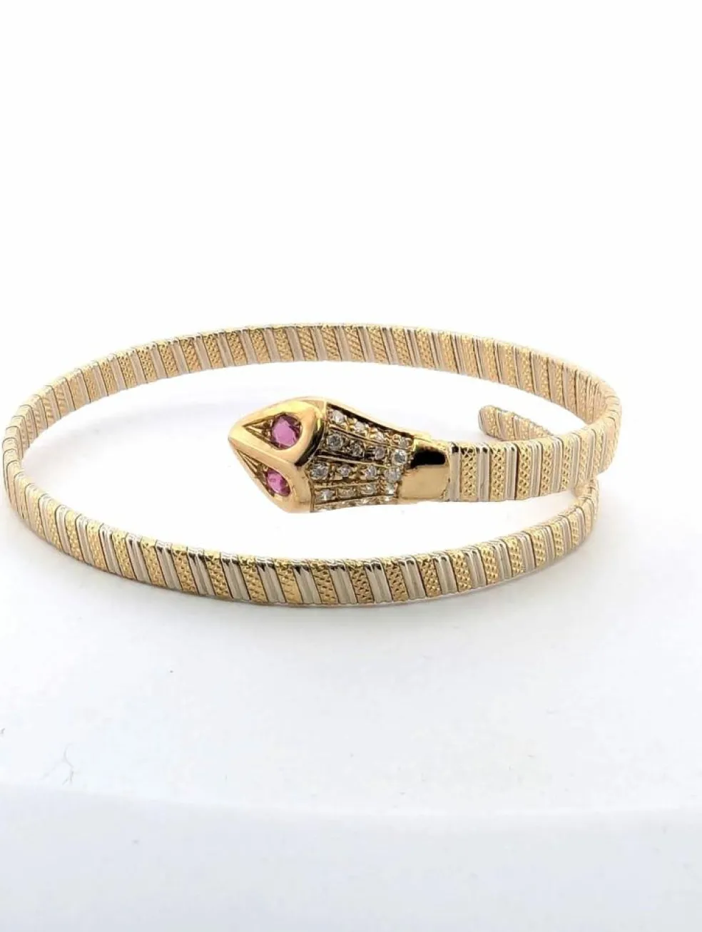 Bracelet rigide or jaune et blanc rubis et diamants