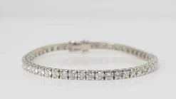 Bracelet rivière en or blanc et diamants 6cts