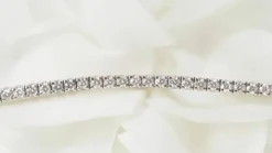 Bracelet rivière en or blanc et diamants