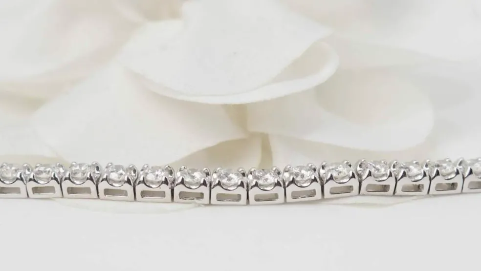 Bracelet rivière en or blanc et diamants